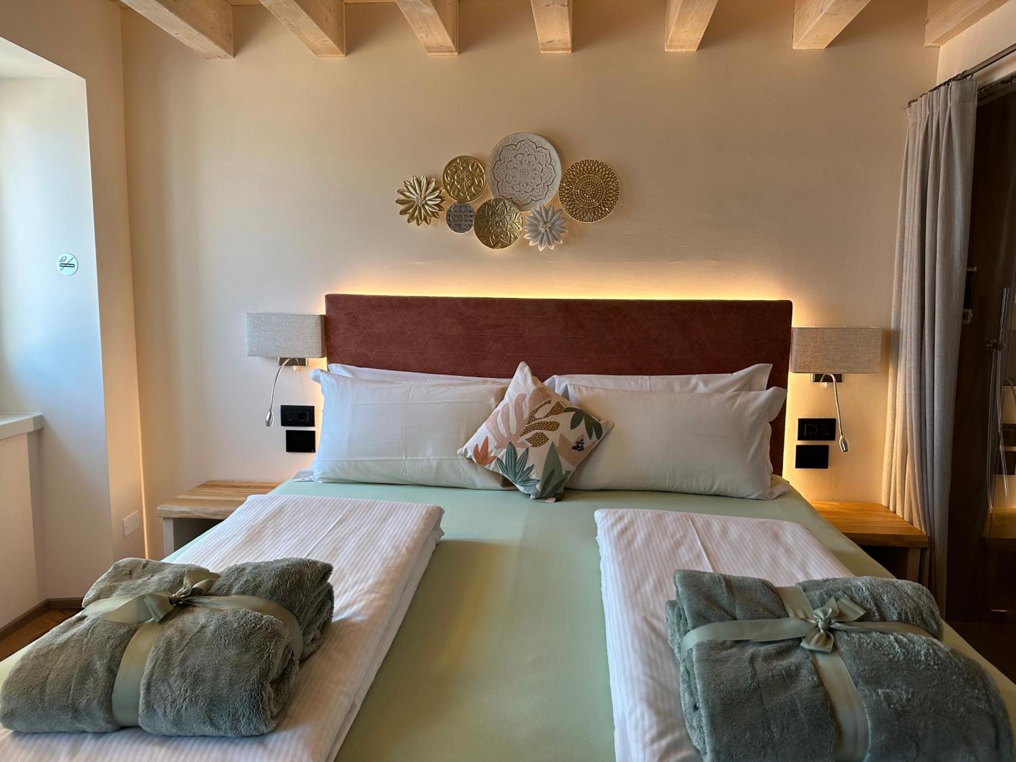Studios Al Castello Dei Limoni Limone sul Garda Exteriör bild